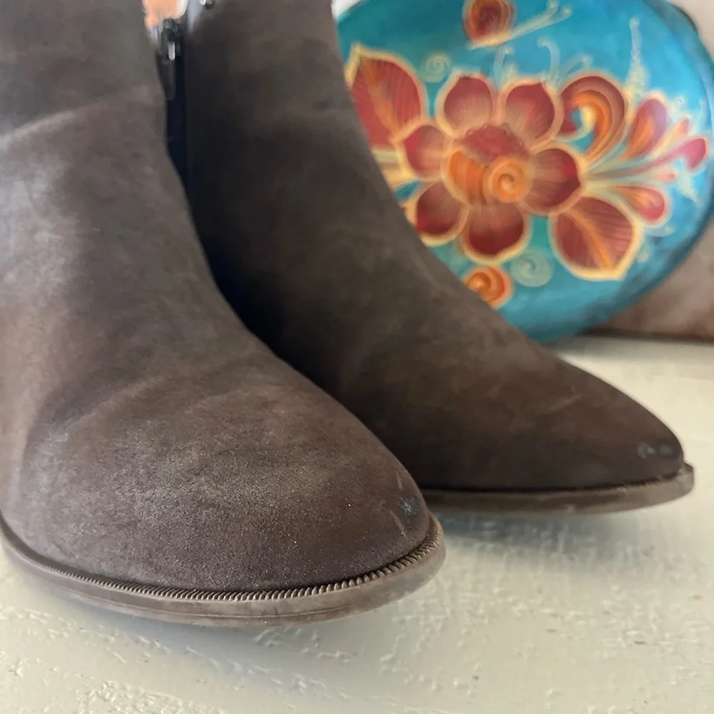 Brown Suede Ankle Booties Side Zip Croc Embossed Studded Low Block Heel 🔥